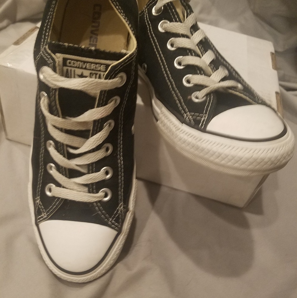 EUC Black Converse AllStar Lowtops